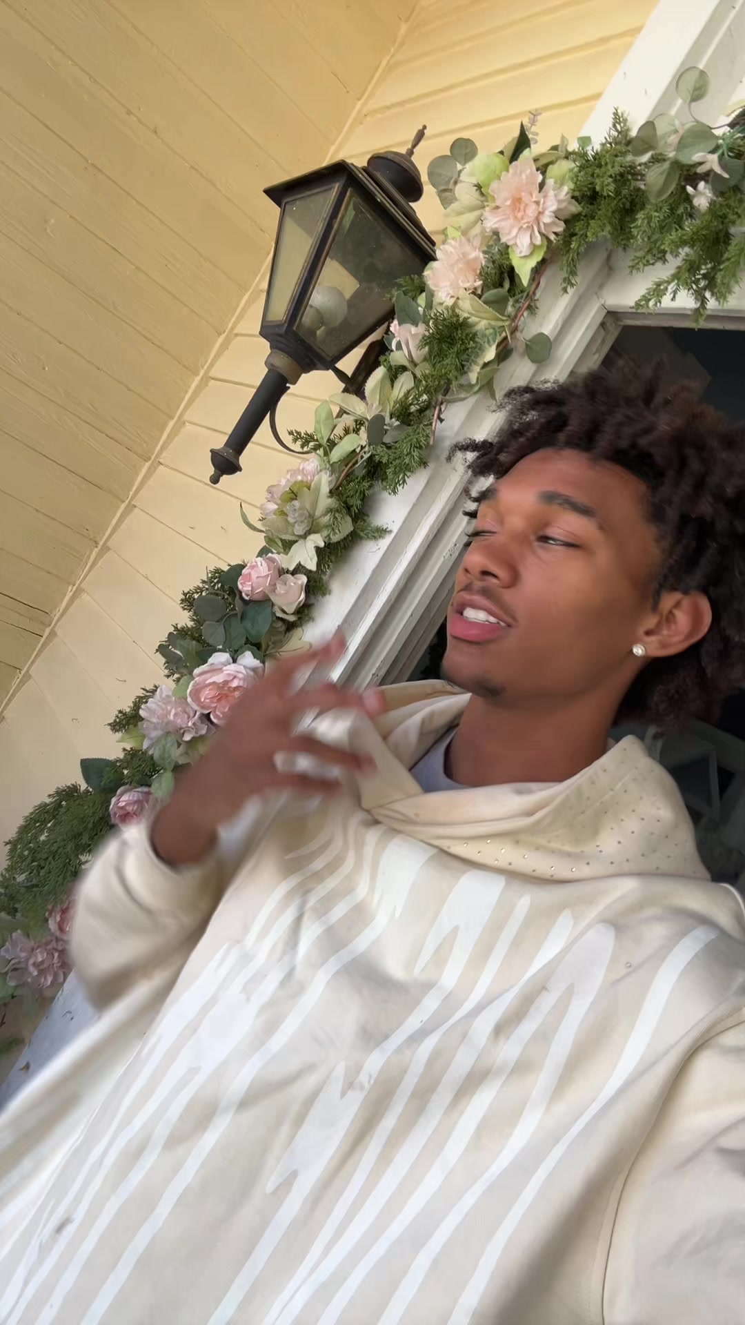@3