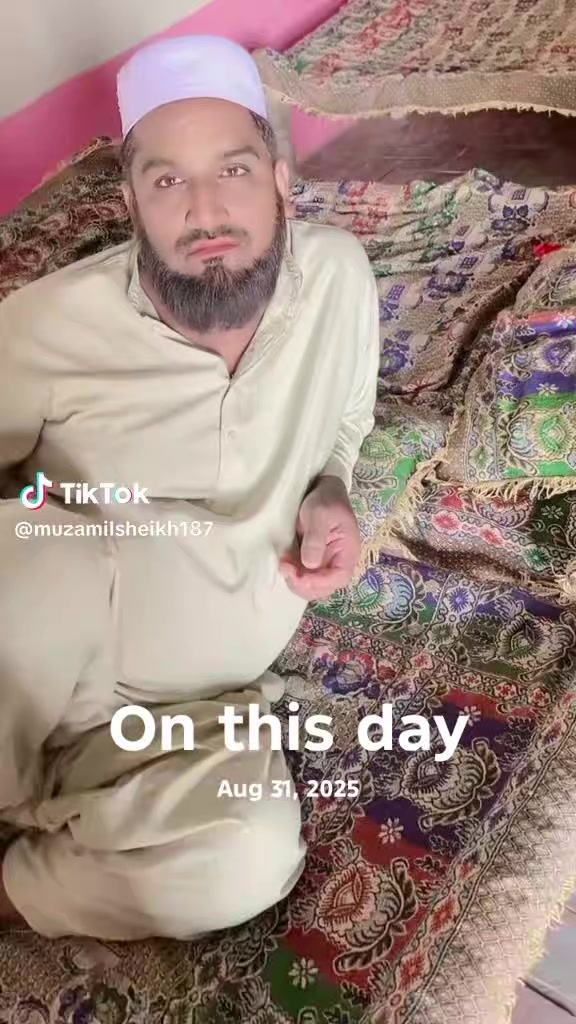 @Qurashi king 👑💖