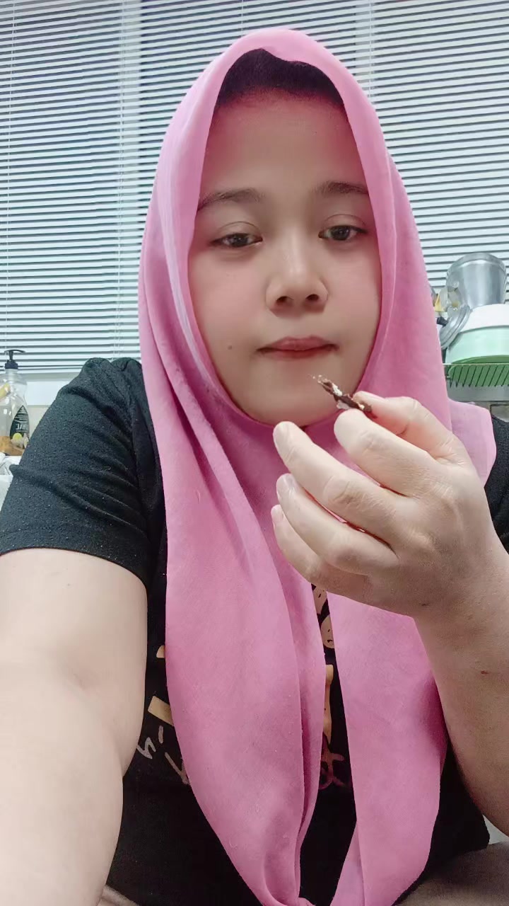 @نورعزيزه