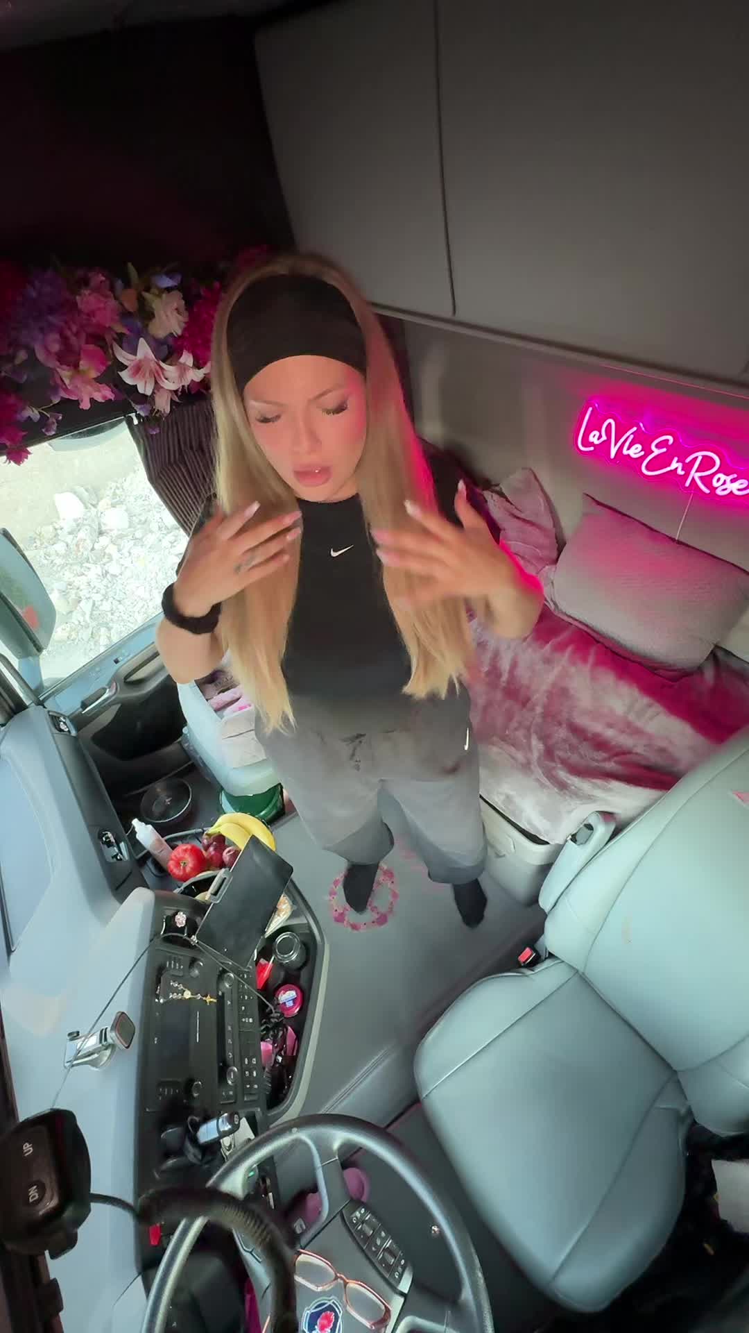@Blondynka 🦅