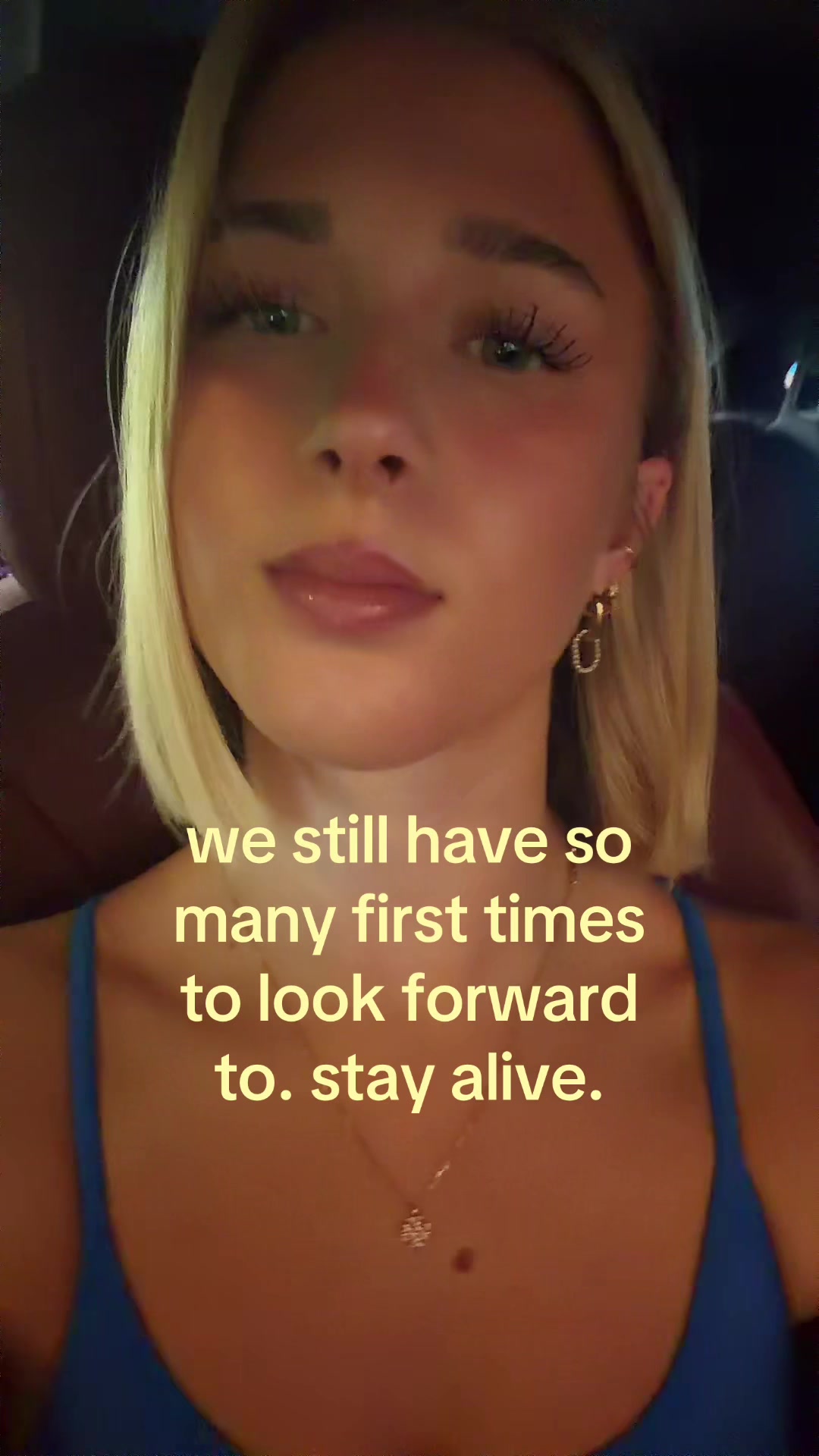 @theelliebarker