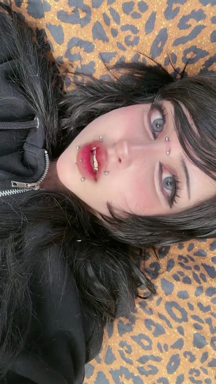 @r0nroneos 🐾