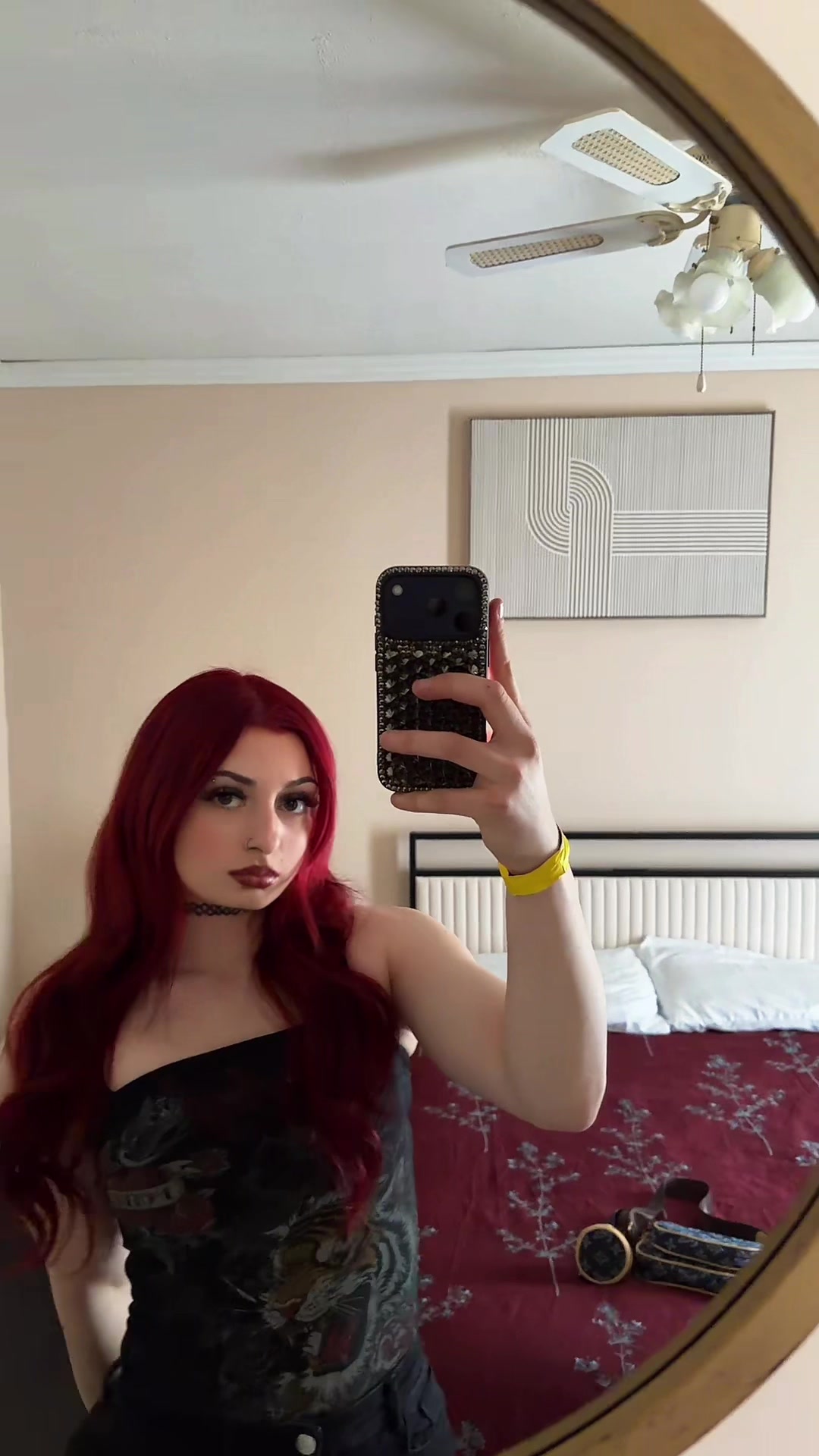 @J A Y 🧛♀️
