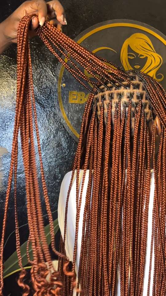 @THE AKUNGBA HAIRSTYLIST 💕