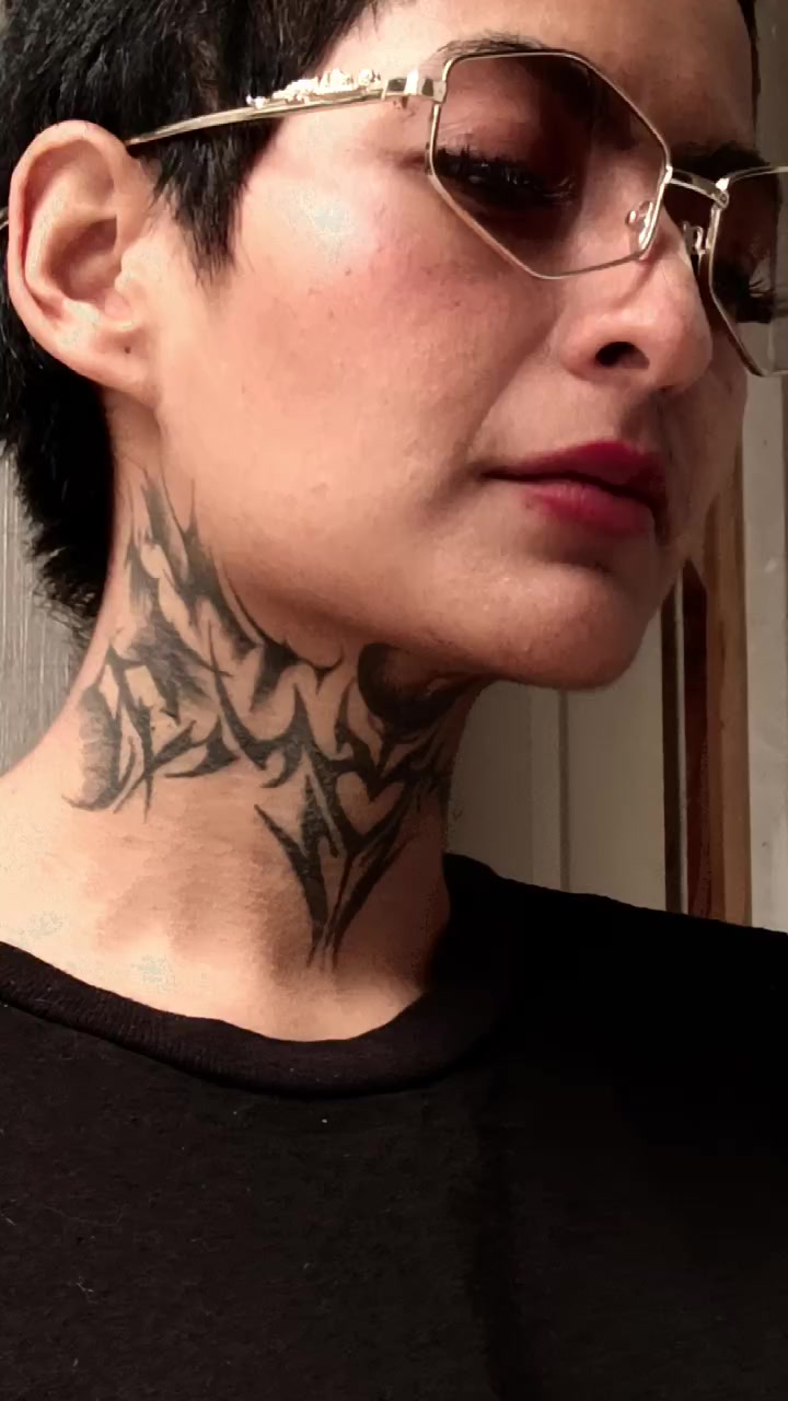 @Carlita