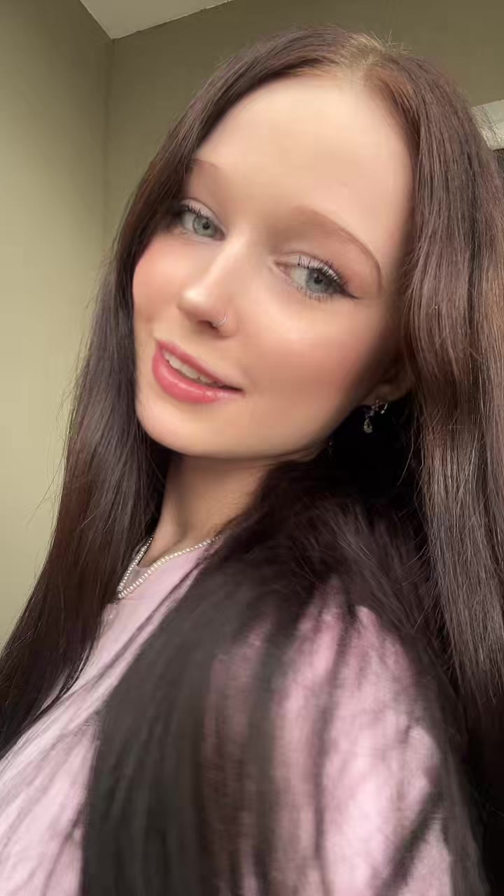 @viktoriaayas