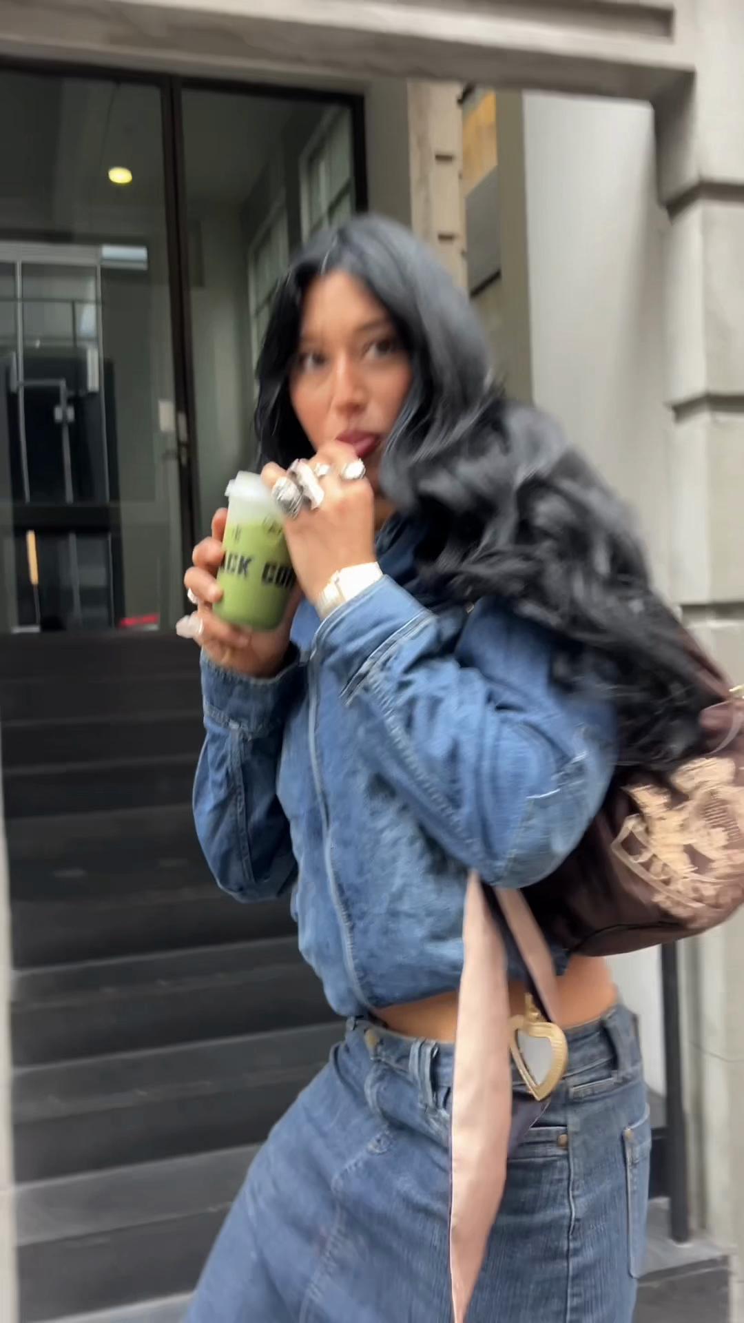 @Leelee