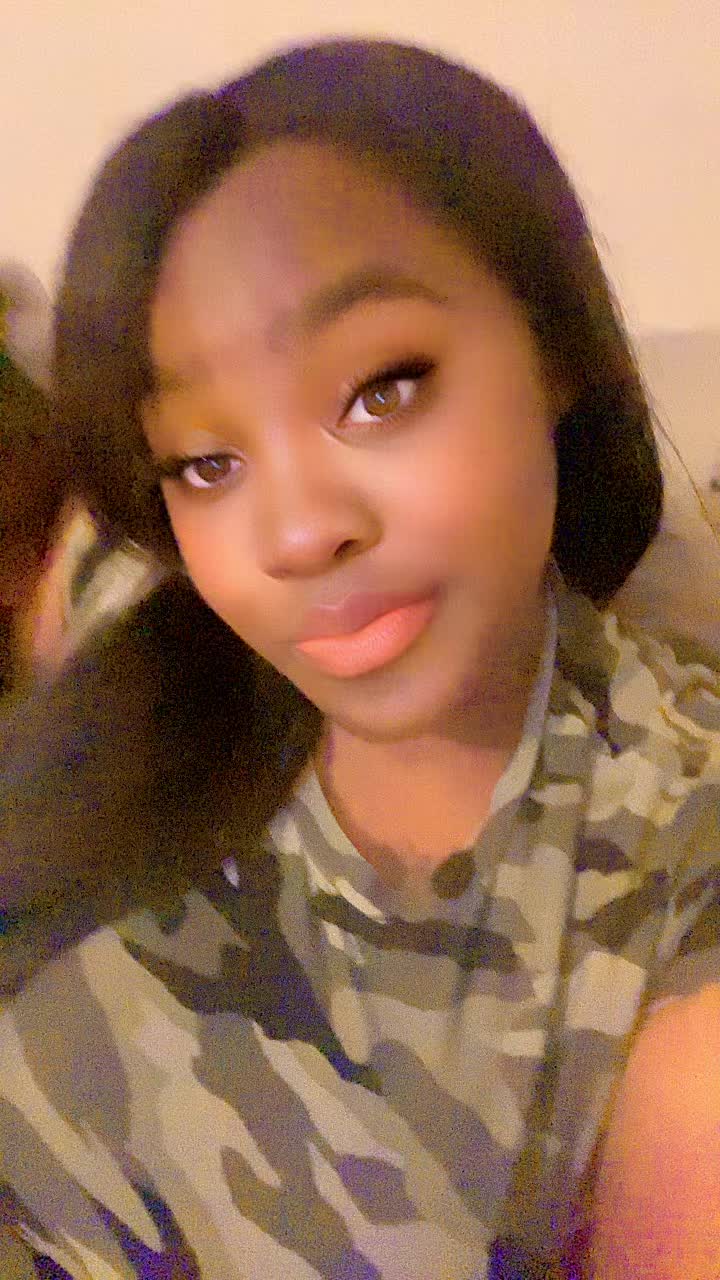 @Deeshort26