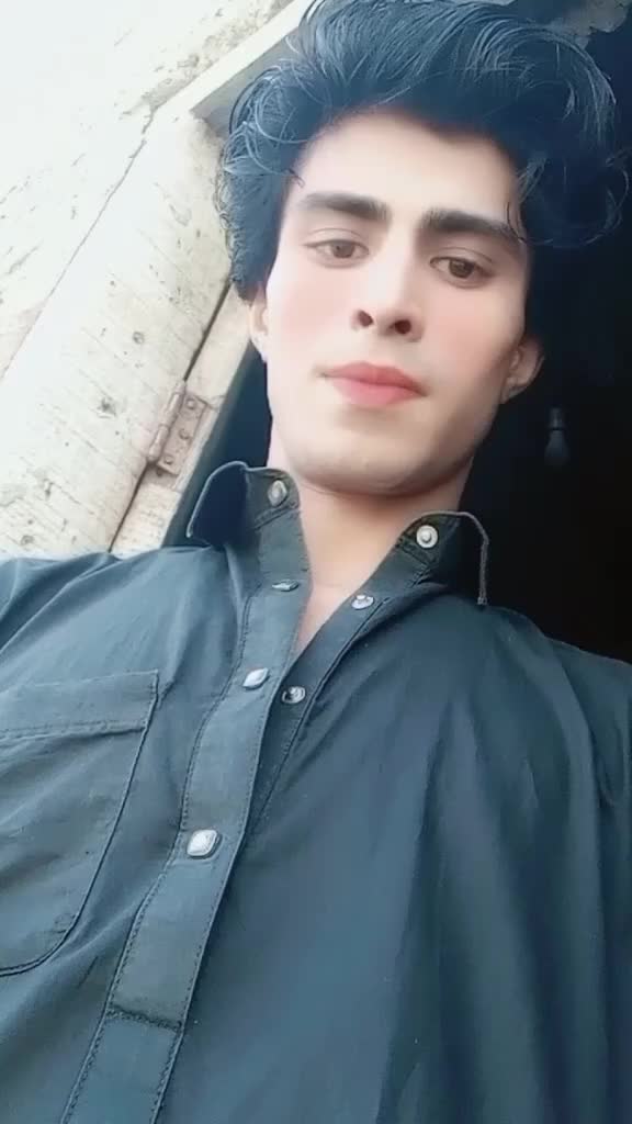 @M<(♥️)>R
