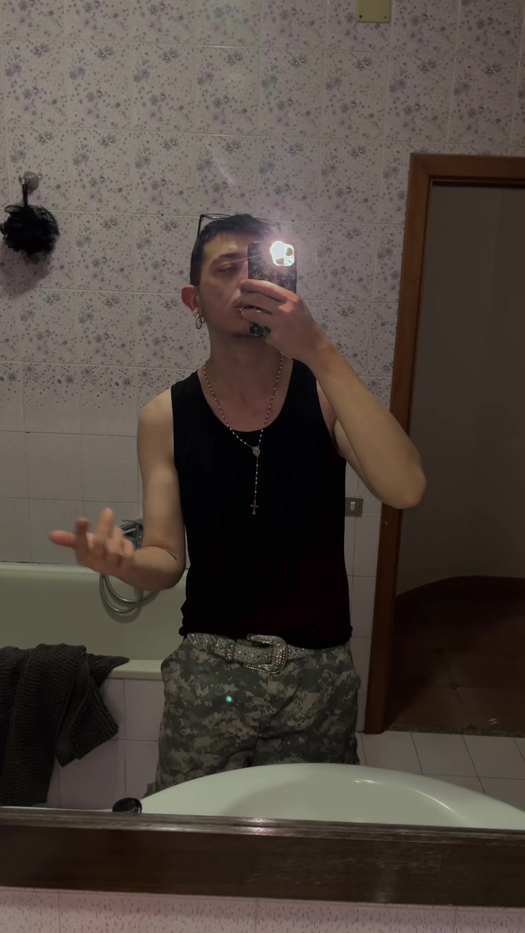 @__sqx__