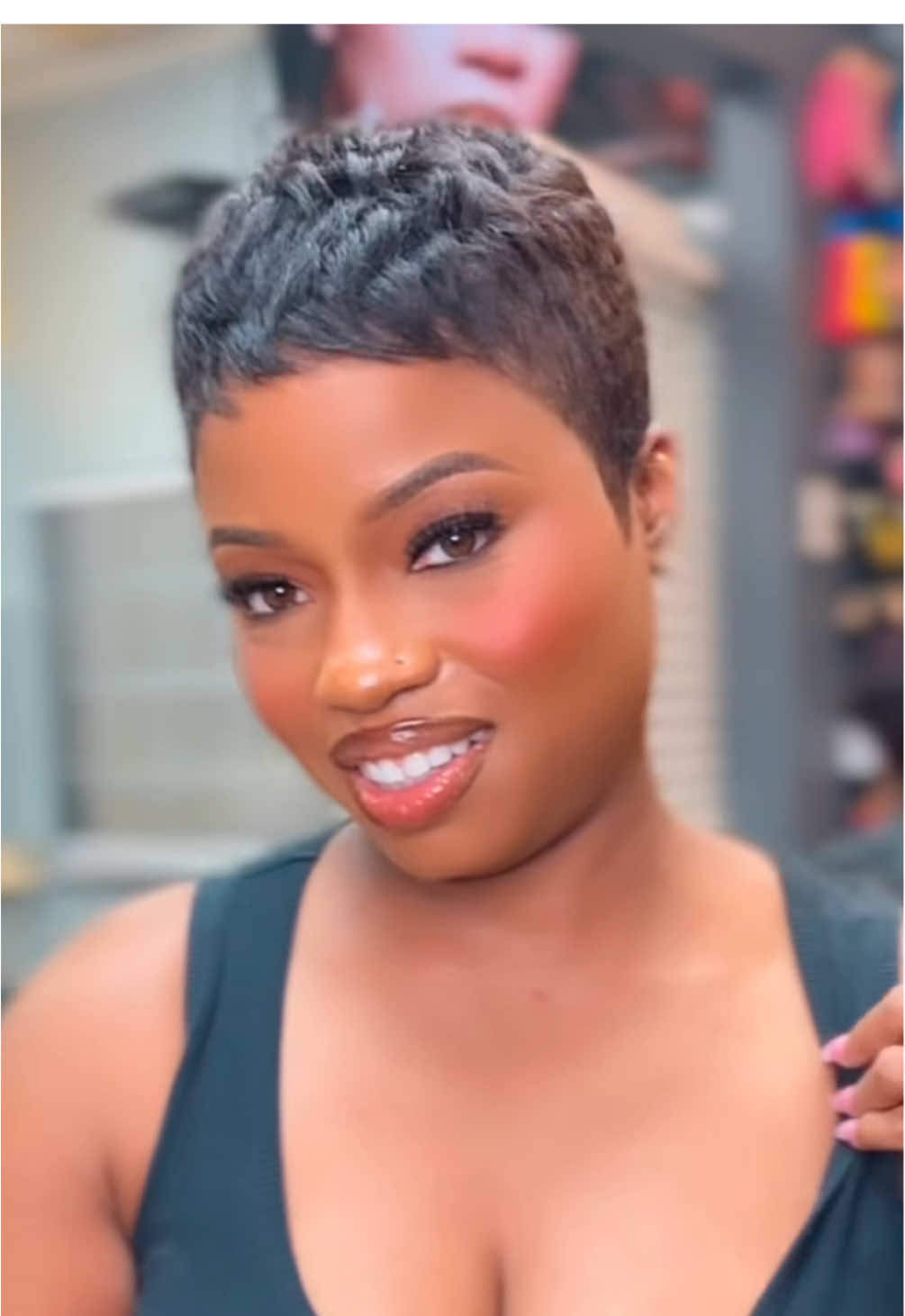 @Tee Que.TheHairPistol
