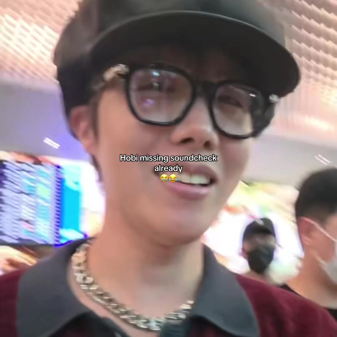 @Hobiah (fan account)