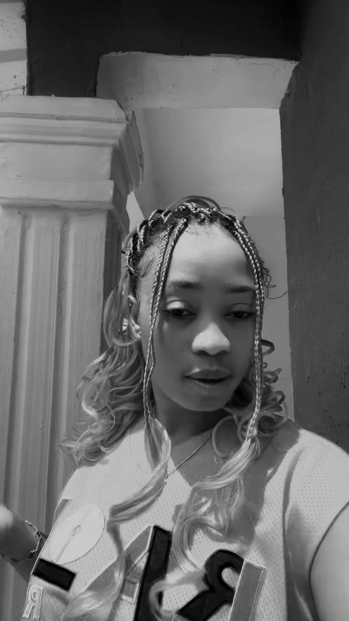 @Pretty Eni🦋❤️