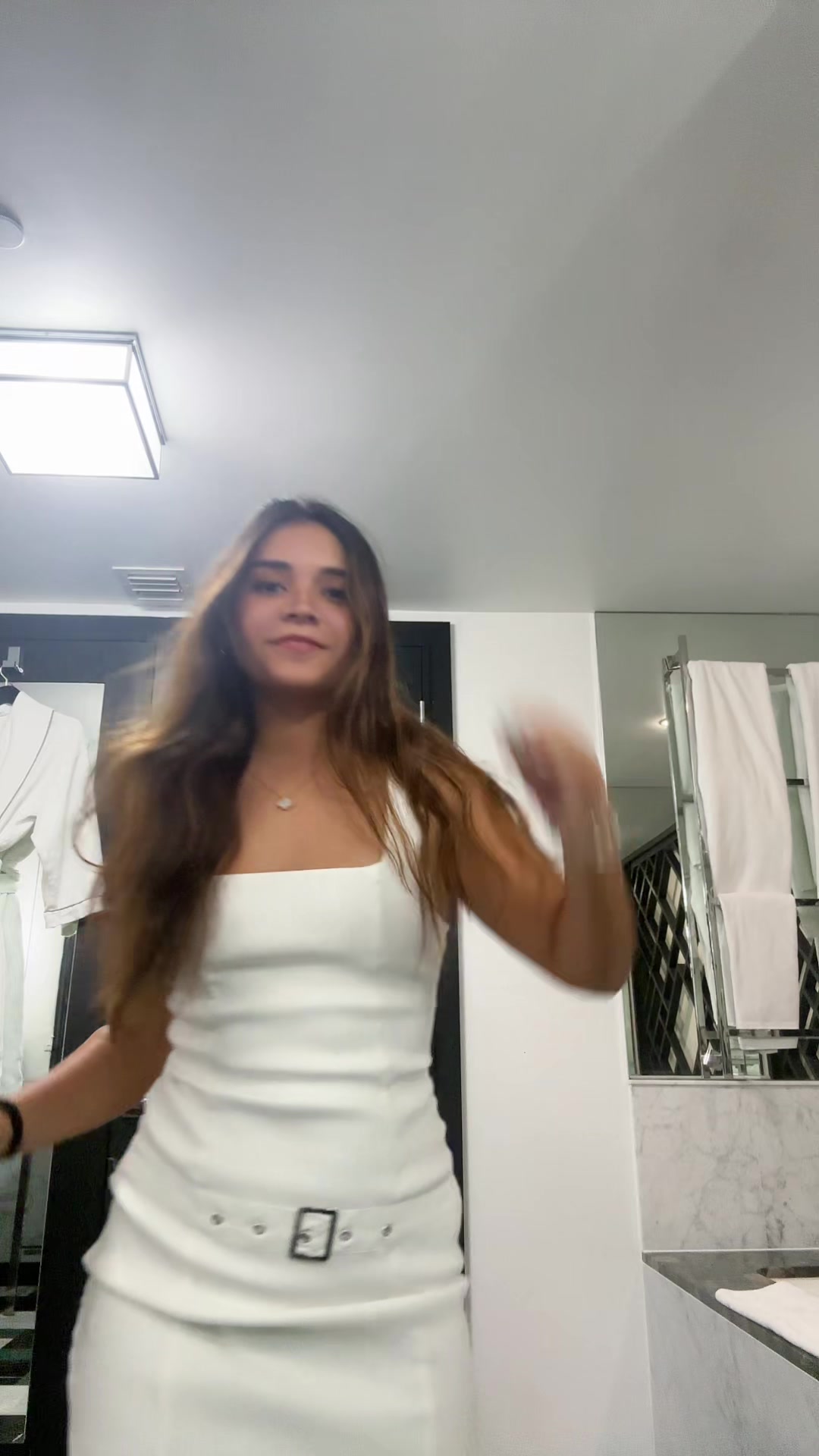 @Abril