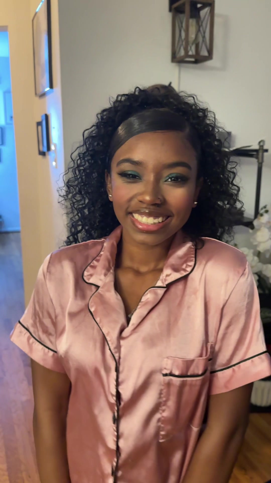 @Makeup By Vonn