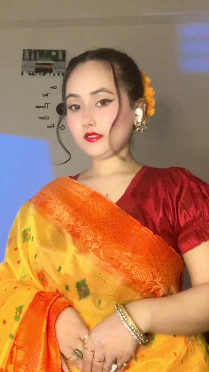 @T S Esha