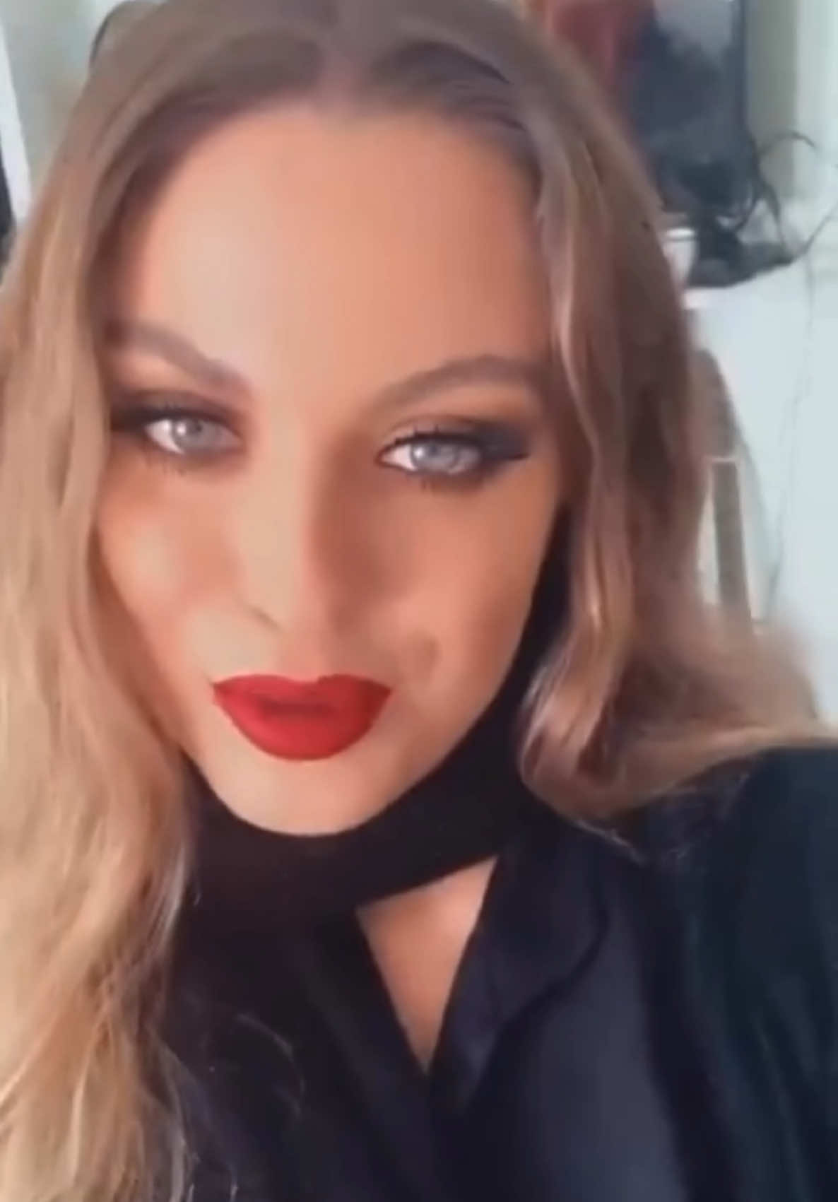 @Aleksandra L&rsquo;amour