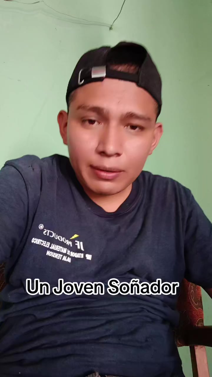 @Un Joven So&ntilde;ador Sv