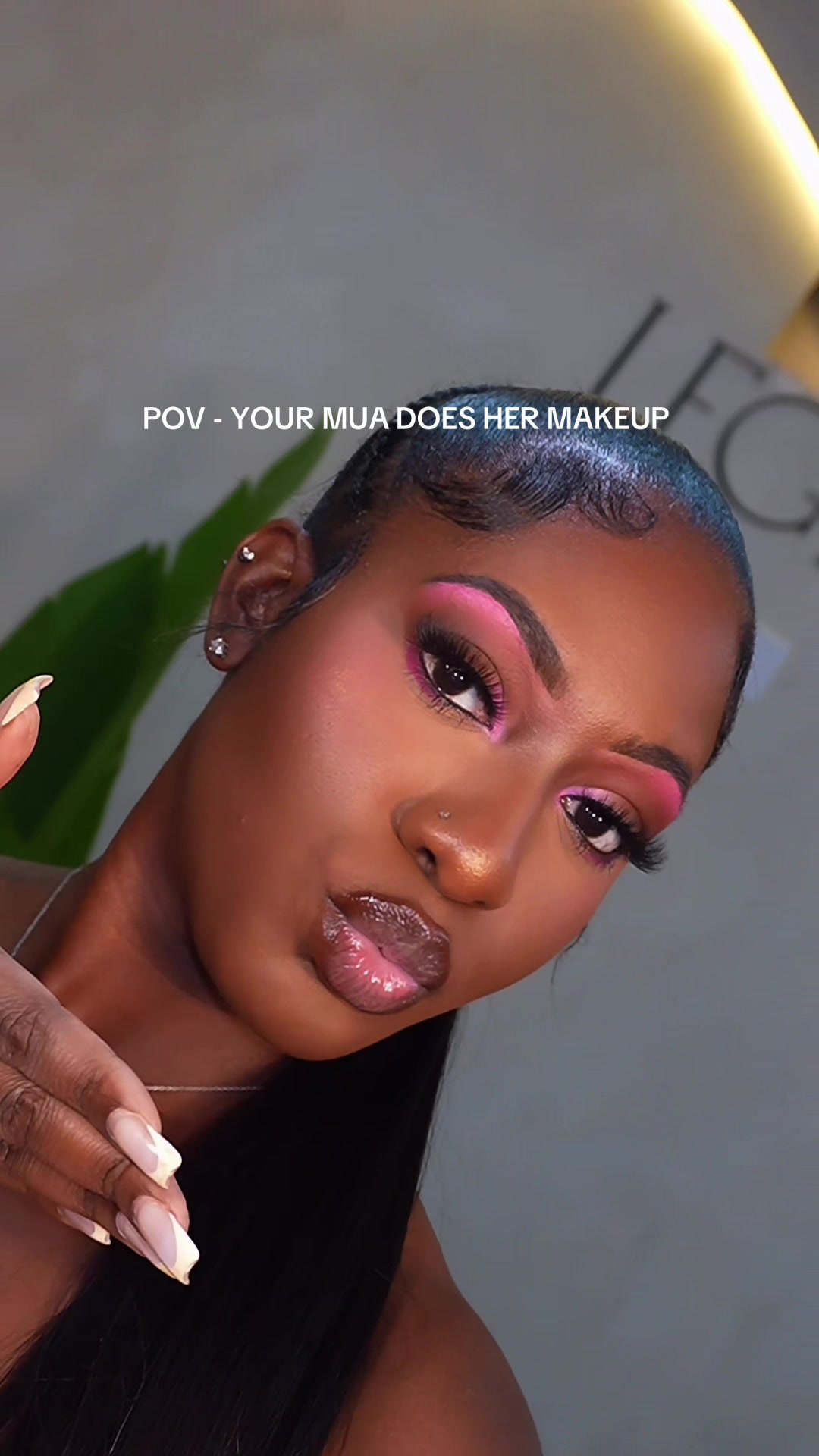 @Luxury Makeup Artist