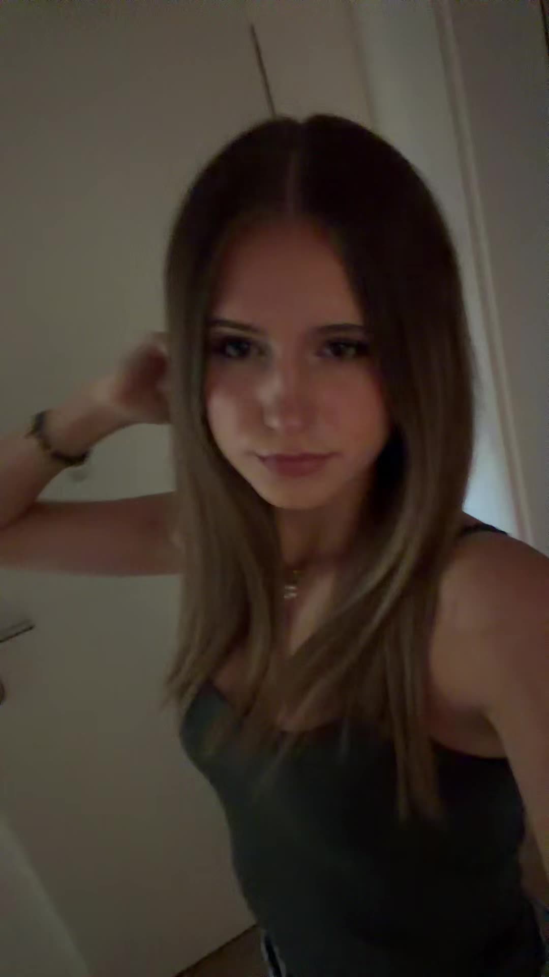 @juliaa