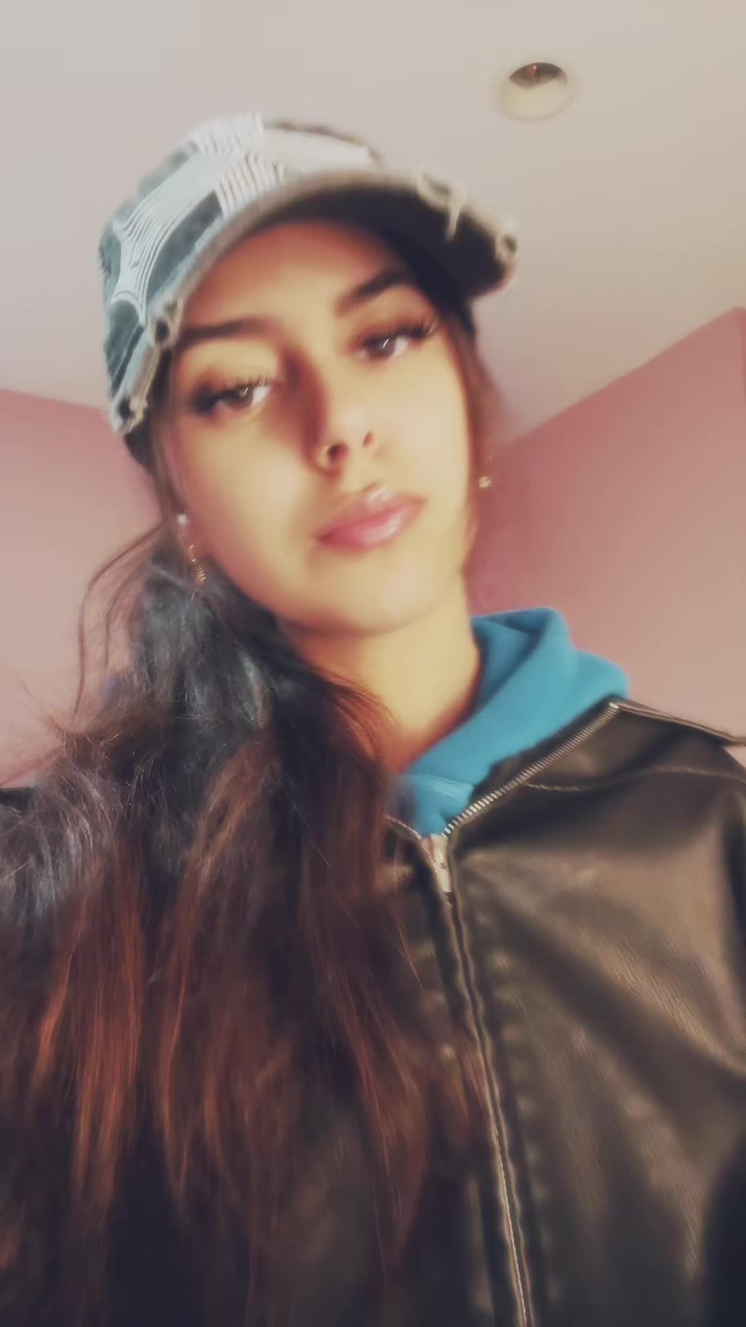 @🪩💋ella.demarco🍒🍸