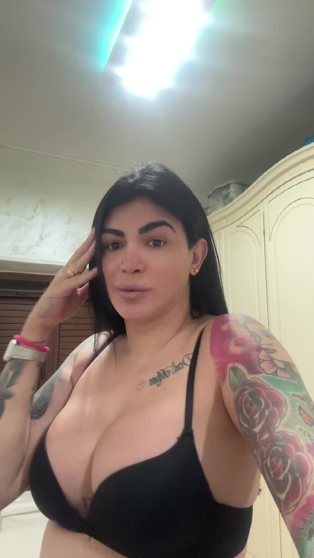 @𝑽𝒊𝒕𝒕𝒐𝒓𝒊𝒂👑