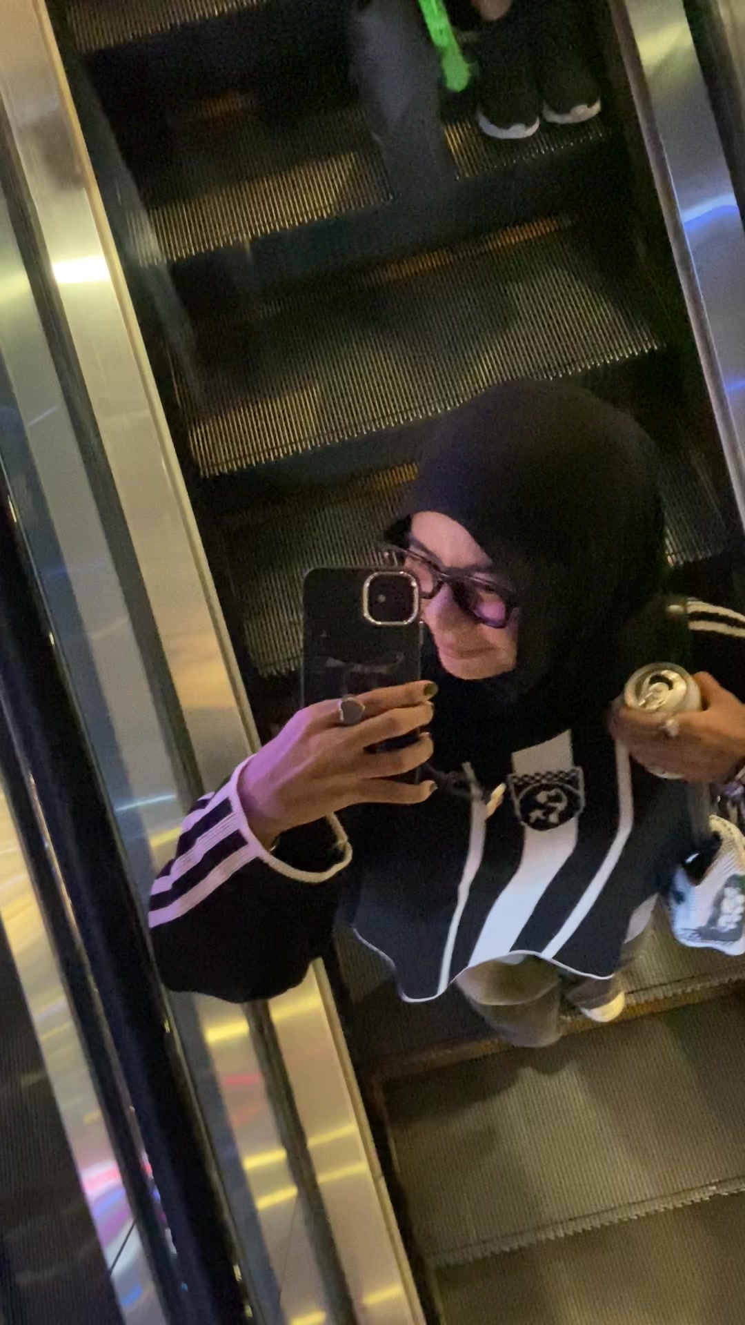 @ig: @heyrhaa_