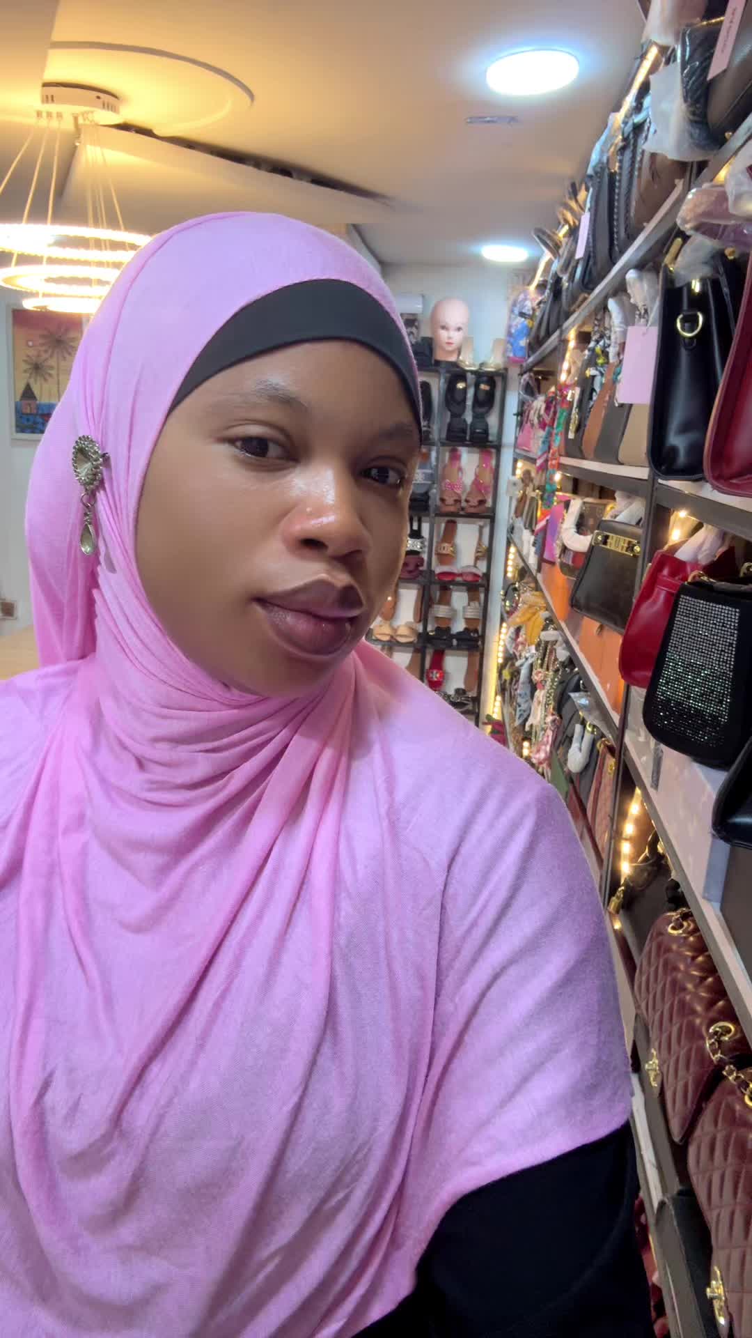 @BAG/TEE’S VENDOR IN OSOGBO🛍️