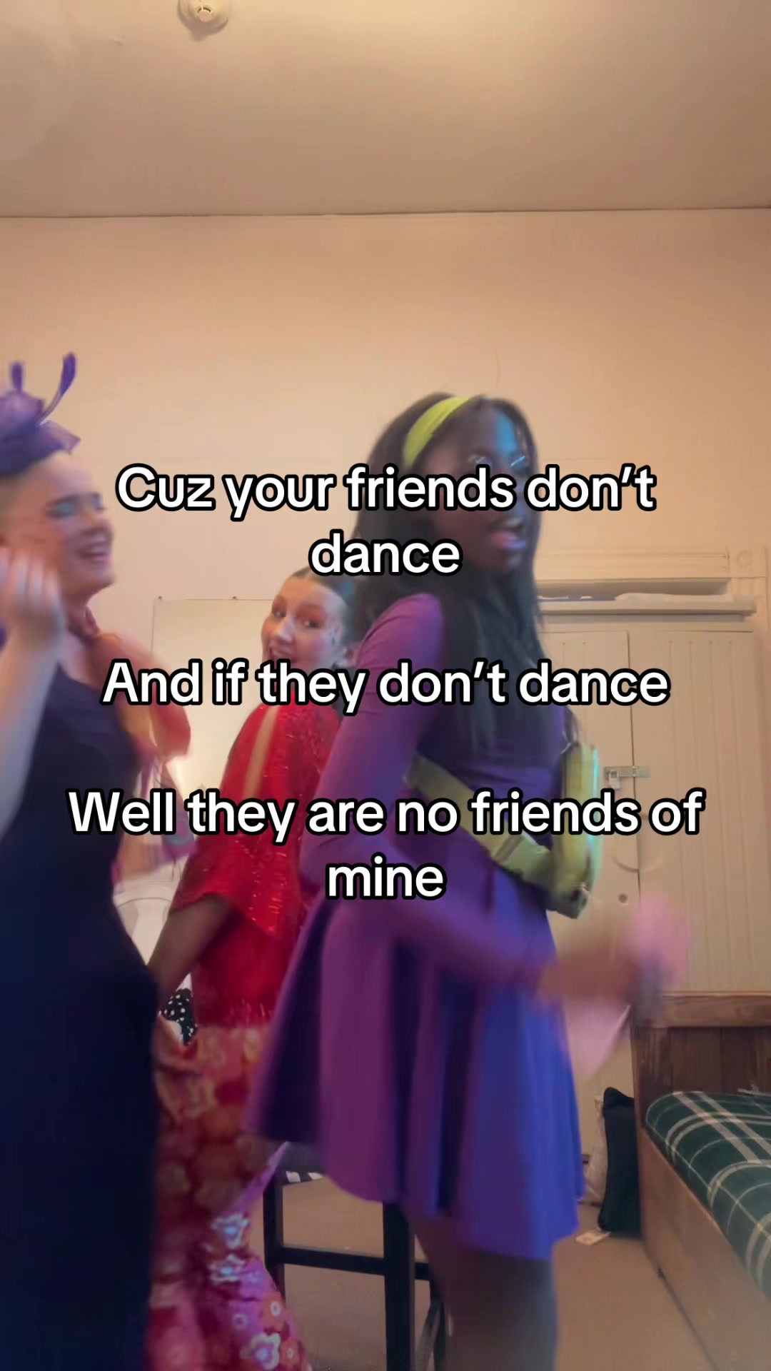 @emilylulaland