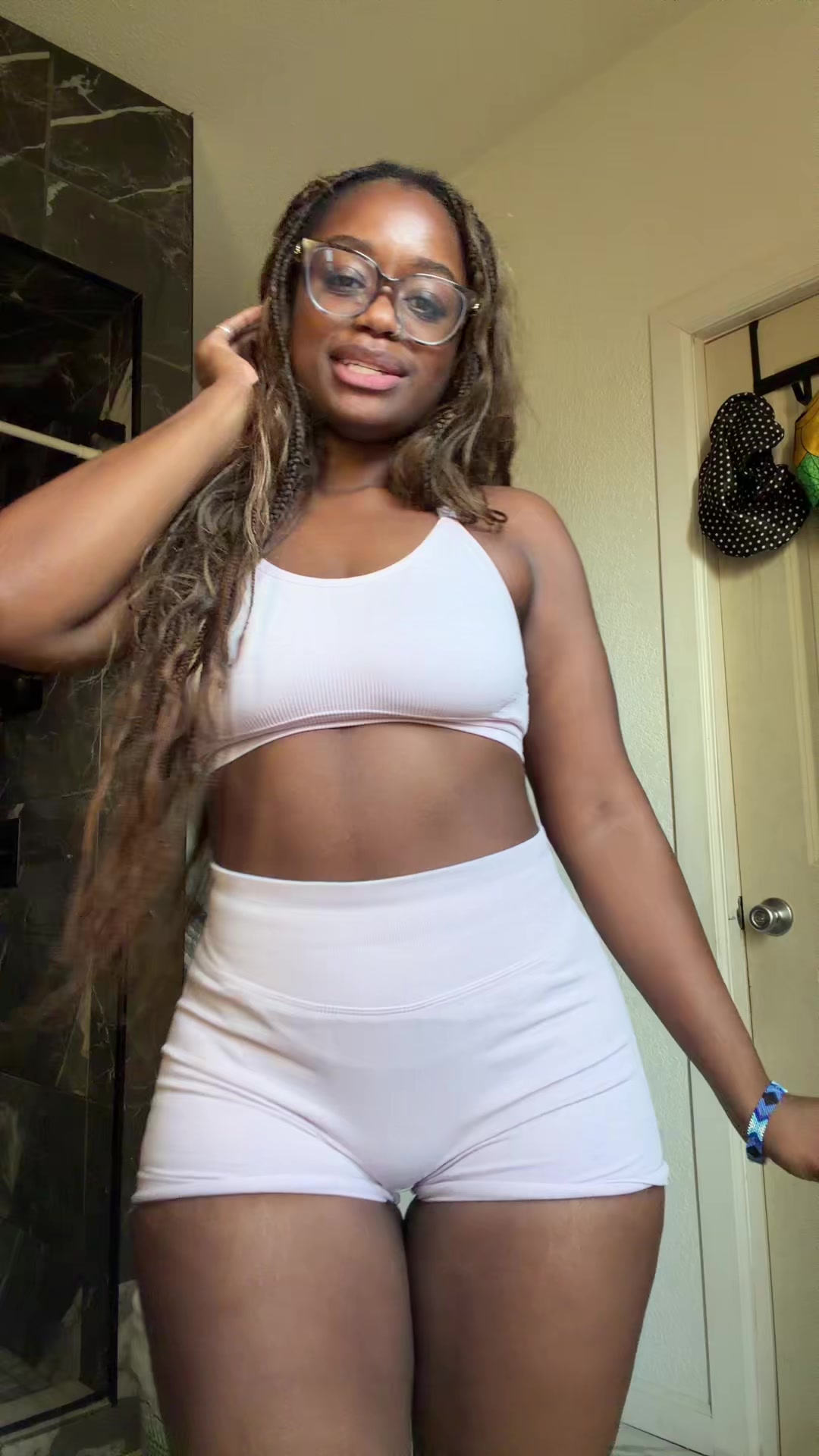 @Iloveapple03