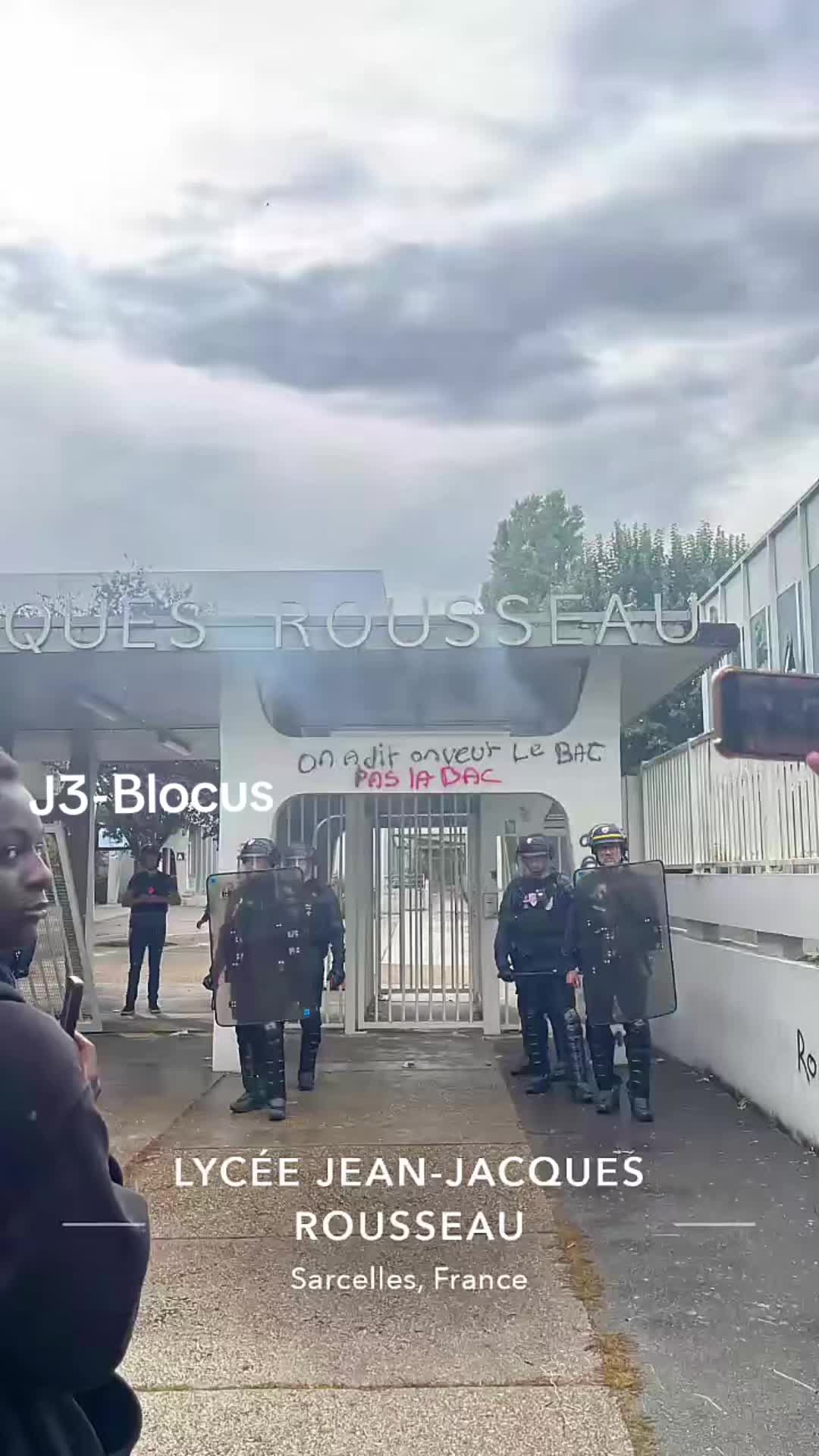 @b2