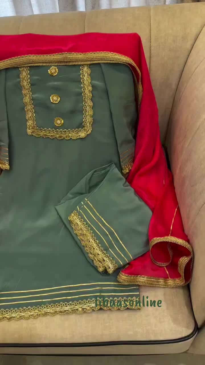 @ਲਿਬਾਸ by ਕੌਰ