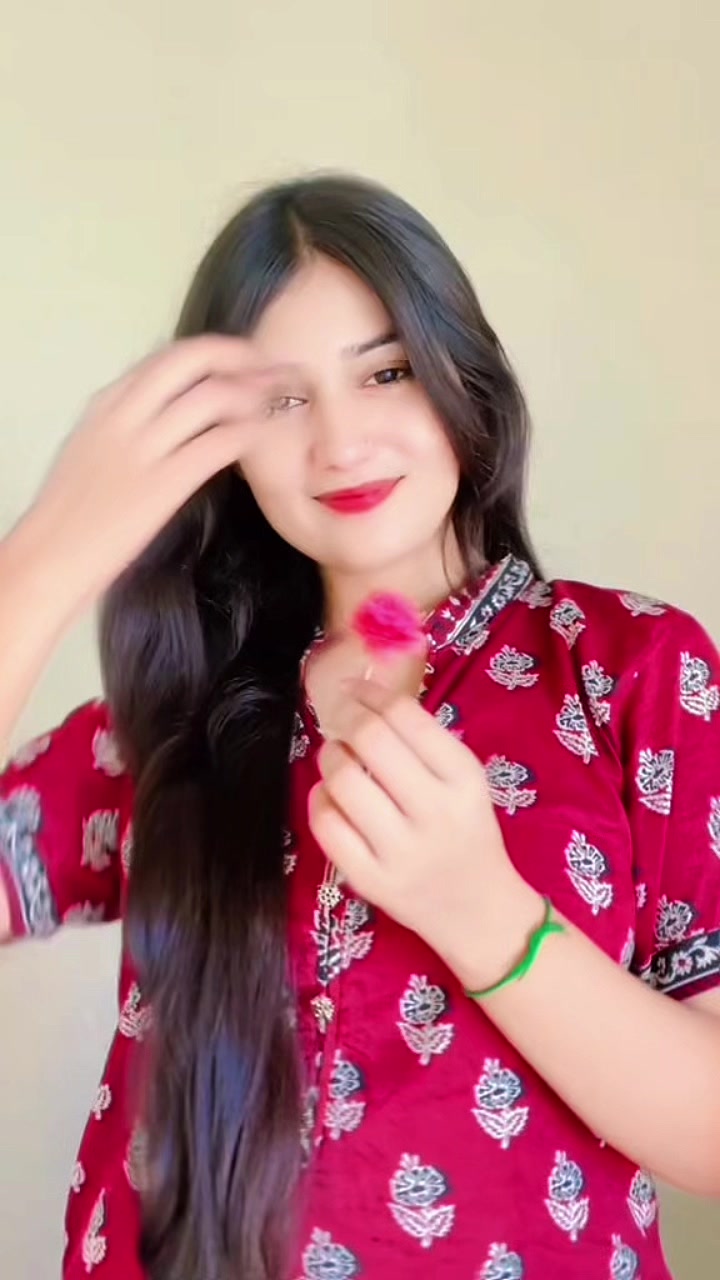 @𝐀𝐟𝐬𝐡𝐚 𝐊𝐡𝐚𝐧