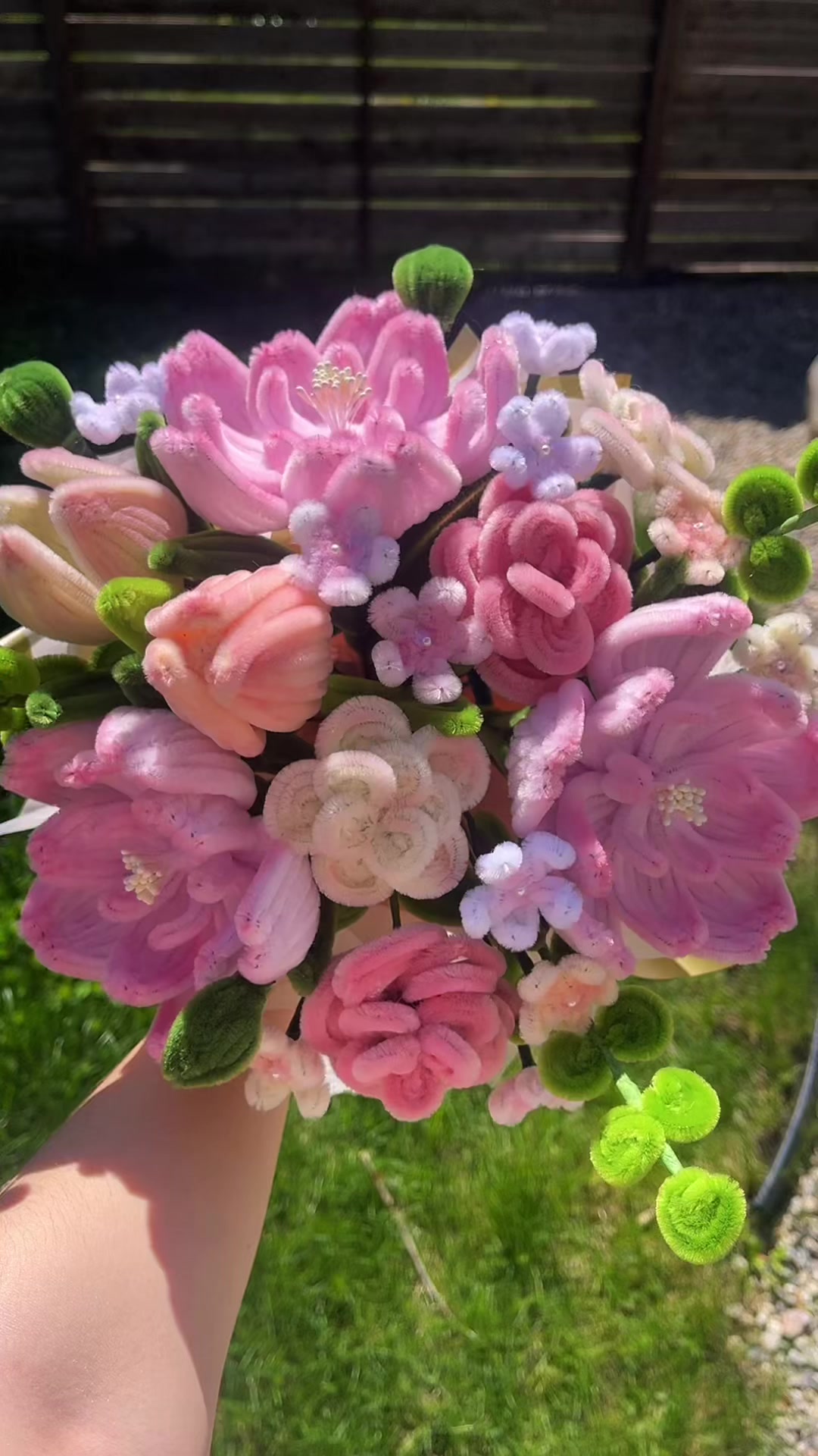 @Crescent Flowers 💐
