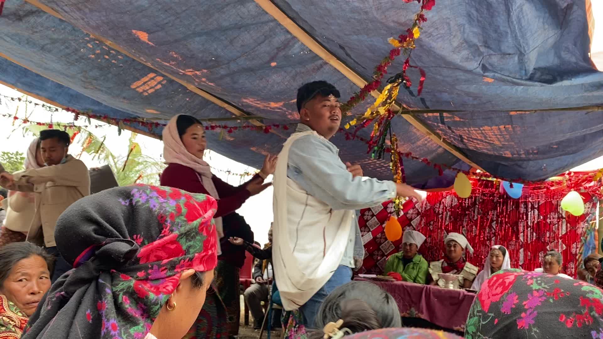 @रिना खुलल गुरुङ