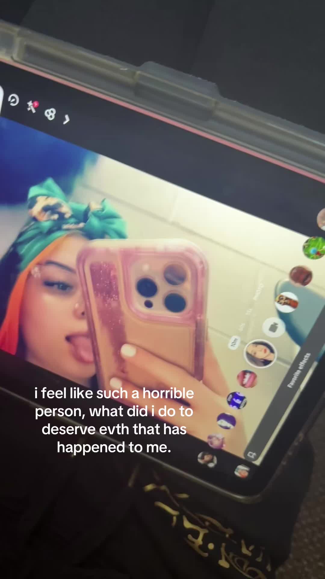 @userꨄ