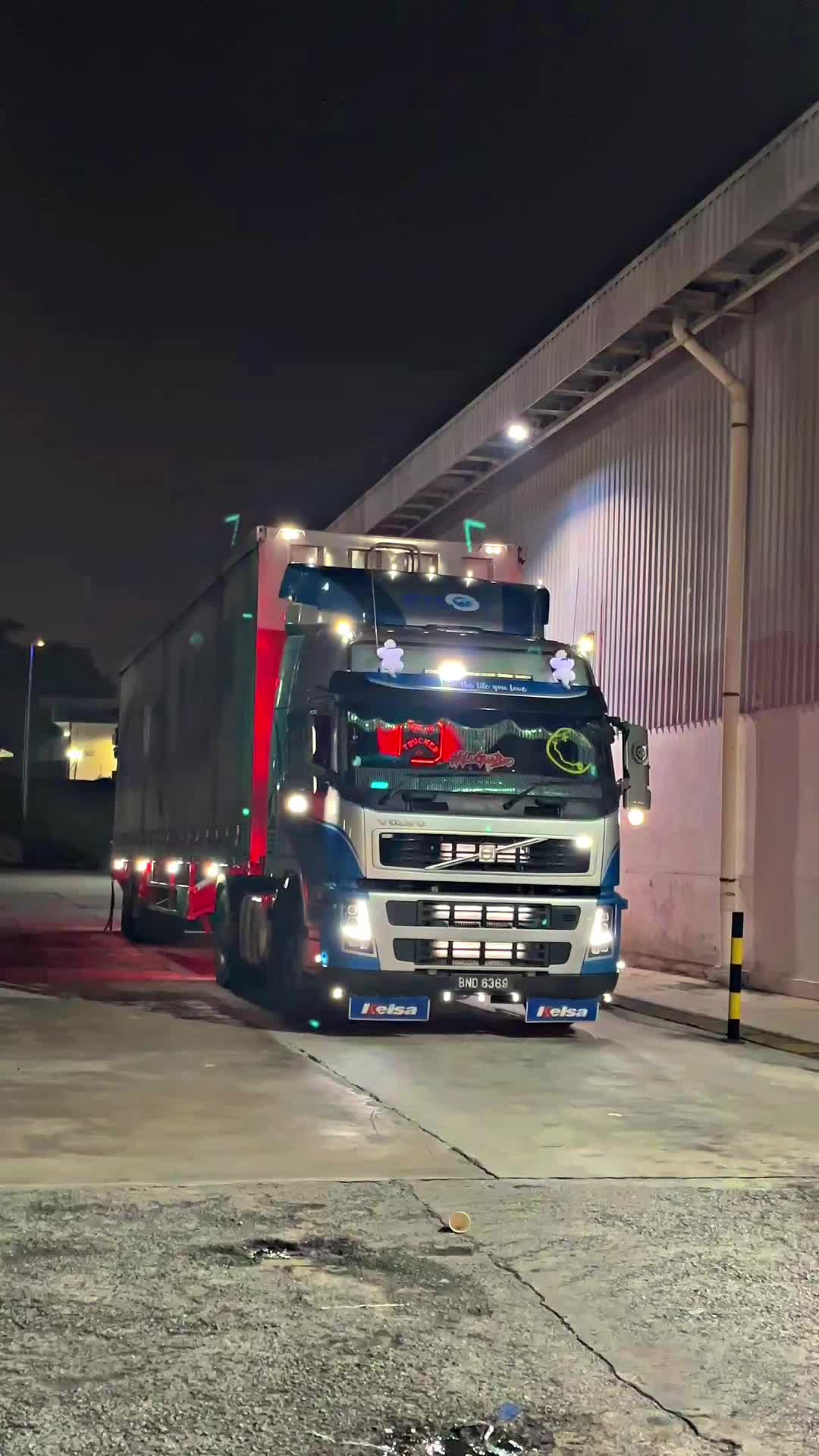 @Macha Truckers