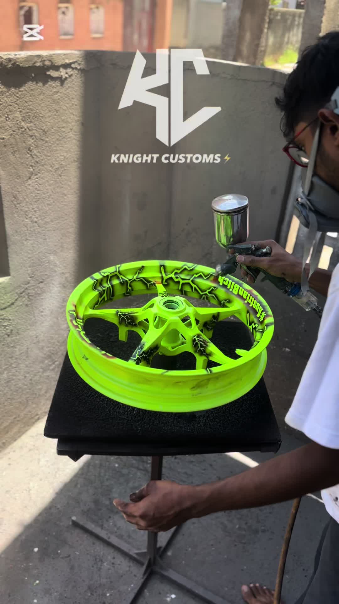 @𝙆𝙣𝙞𝙜𝙝𝙩𝙘𝙪𝙨𝙩𝙤𝙢𝙨