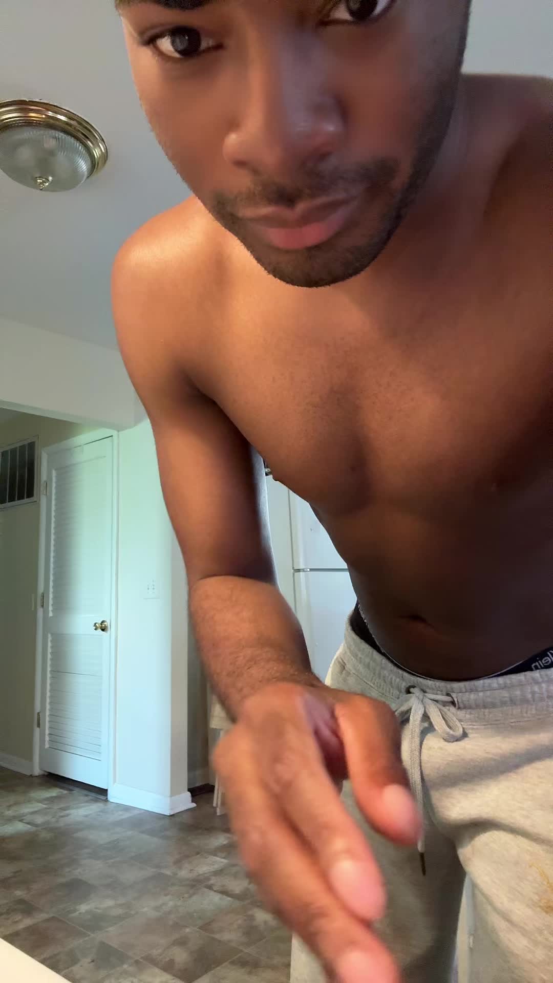 @Isayuuhh