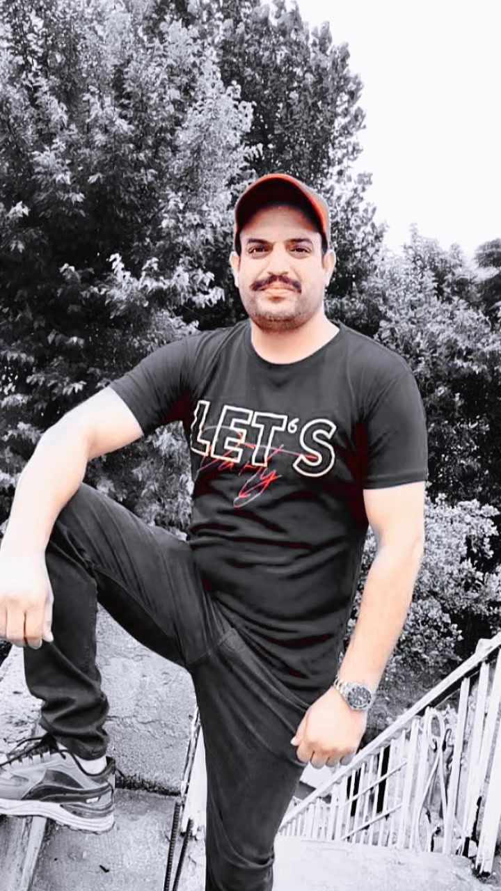 @Qadeer Mughal