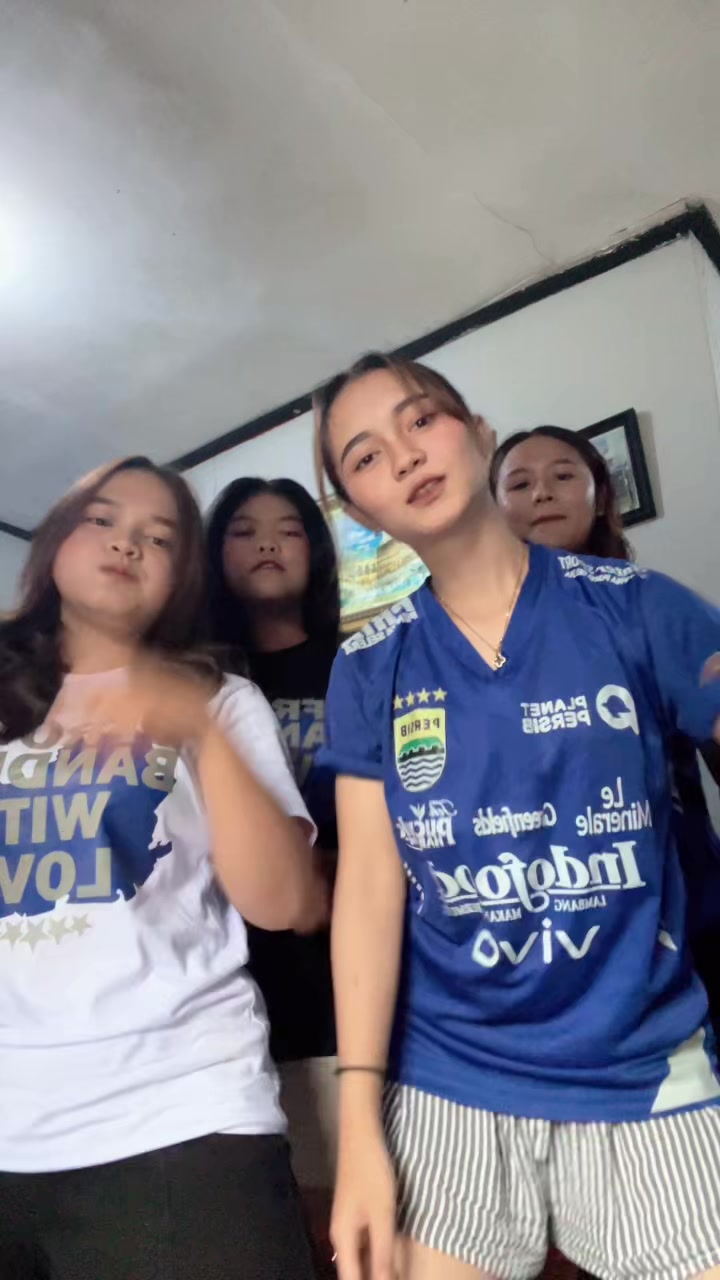 @raisaaaaa