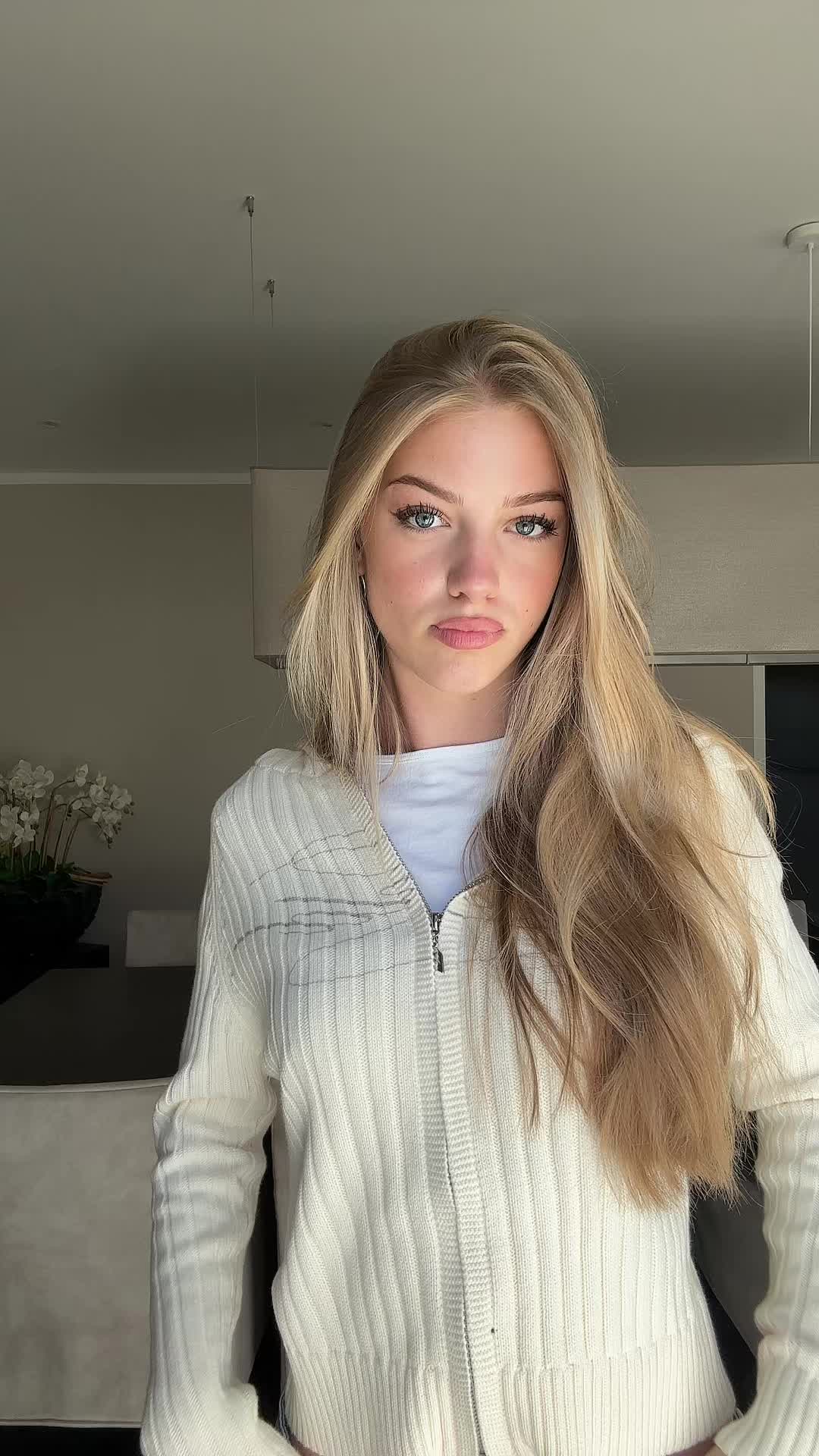 @Lenia