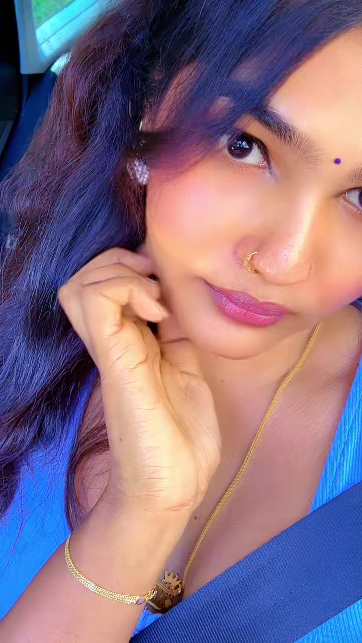 @கள்ளி ராணி👑♥️💋🇨🇭