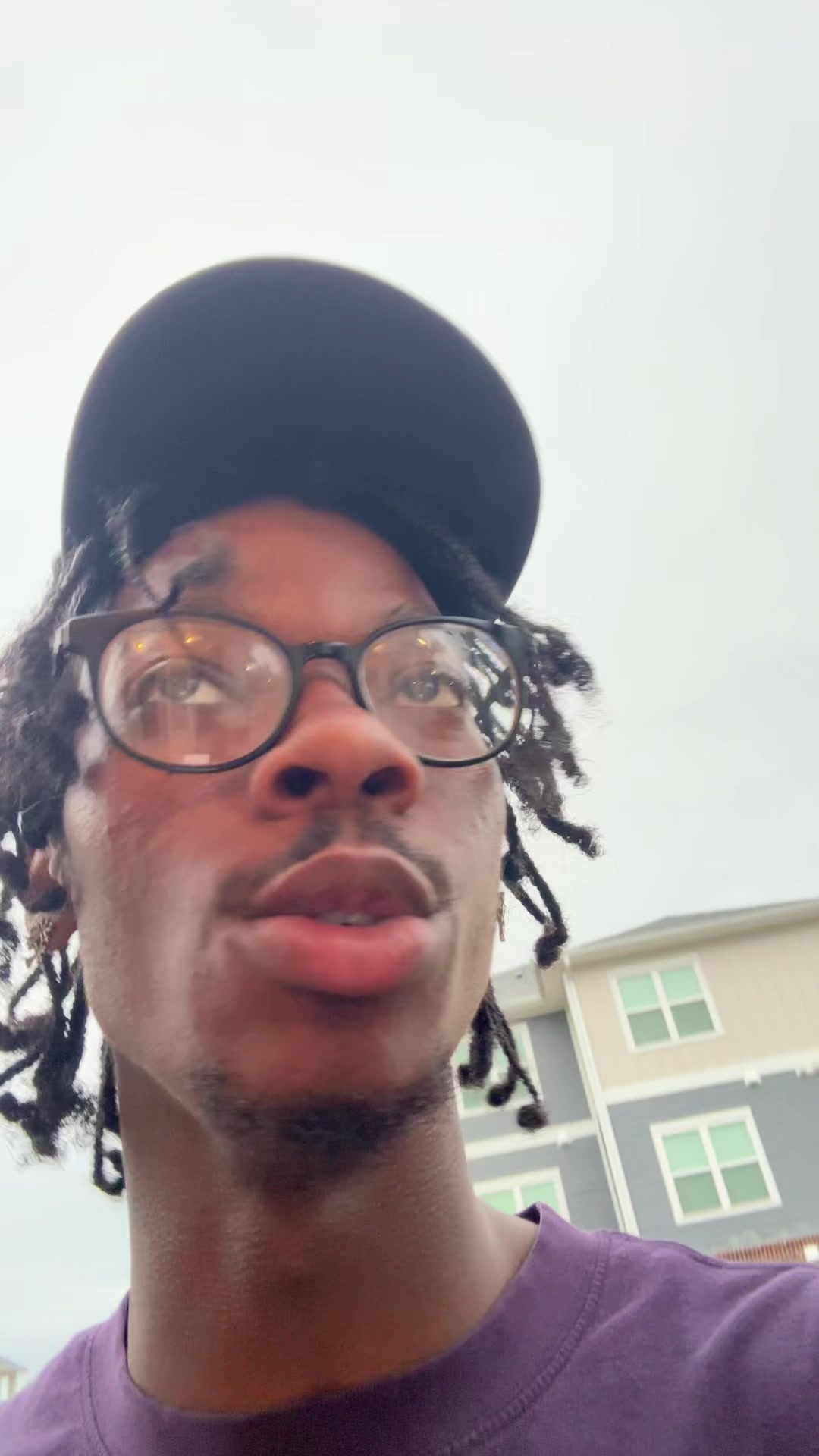 @Woahtherefry