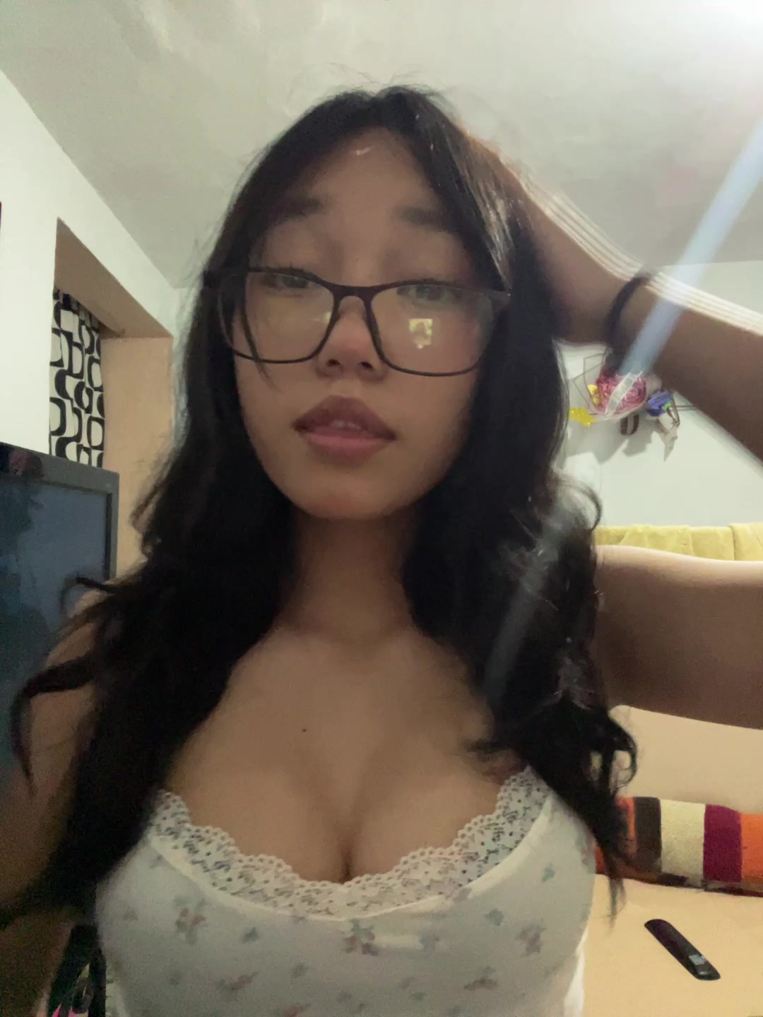 @🦦