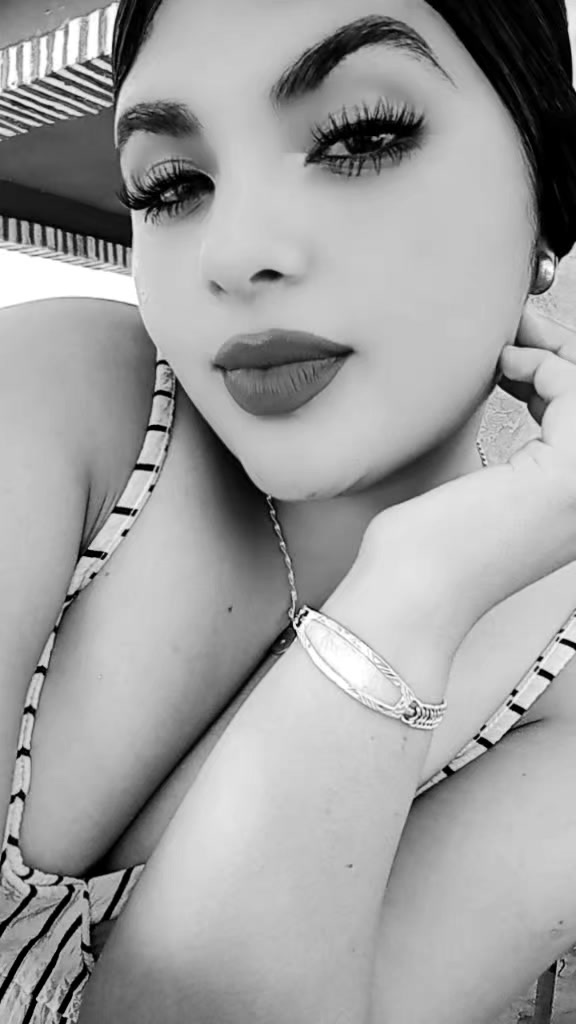 @Yuridia portillo 💋❤️