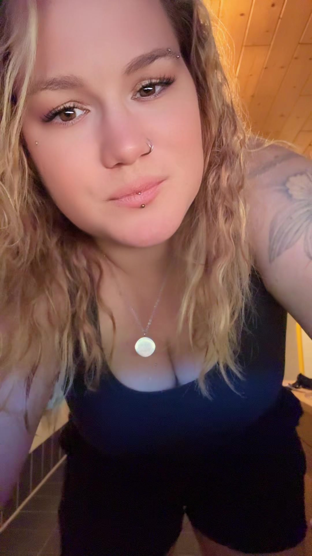 @DeMi