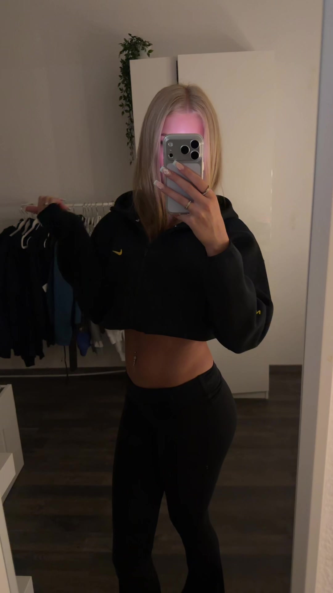@Lis
