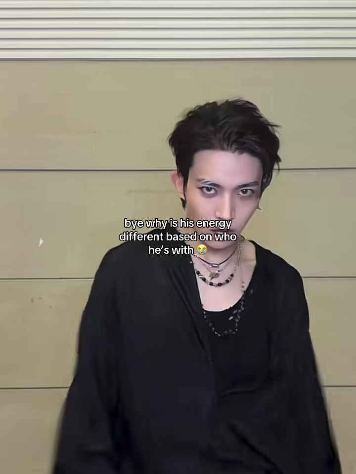 @⃟