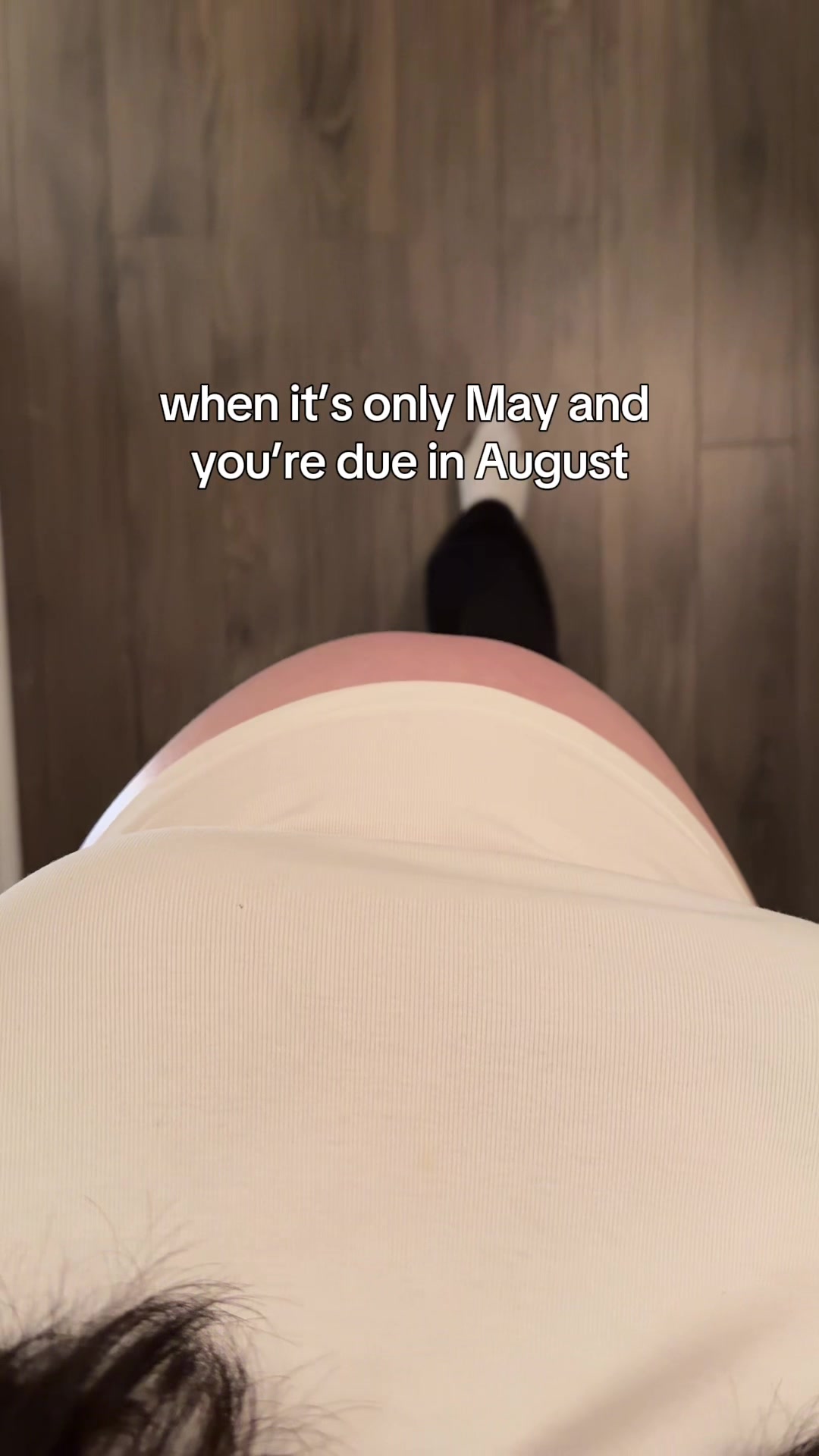 @Hannah &bull; Pregnant Toddler Mom